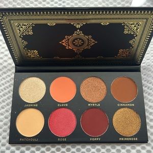 BNIB Ace Beauté Grandiose Pallet